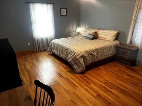 Cozy Entire Home - Image 3
