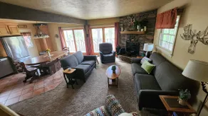 Spacious Resort Home Sleeps 20 in 6 Bedrooms! - Image 3