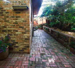 Quiet 3BR Cottage | Garden Retreat near River - Image 4
