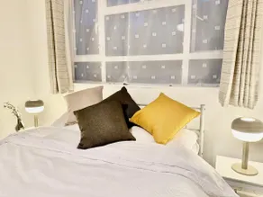 Comfy 4 Bedroom Maisonette - Image 3