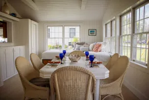 Beautiful renovated waterfront home on golf course - Image 4