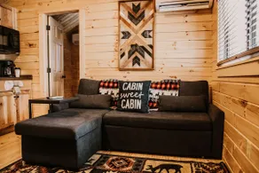 ”Hickory Haven Hideaway” Minutes from 7Springs - Image 5