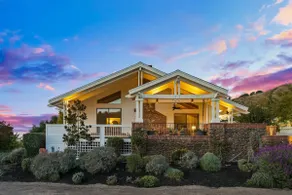Secluded Lux Retreat in Moraga - Image 2