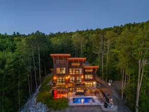 Fall into Luxury, Free Heated Pool until oct 1st - Image 3
