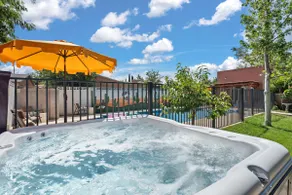5 Bed, Sleeps 16! Pool, Hot Tub, Game Room & Golf! - Image 3