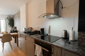 Lagoon Park Apartment with Beach View - Image 4