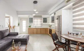Historical Old Town Luxury Apartment - Image 3
