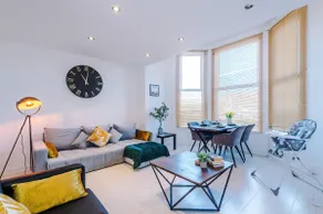 Private for Contractors! Short walk from Anfield - Image 2