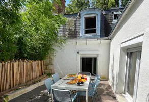 Theatrical | Large Terrace | Center ｜3 Bedrooms - Image 2
