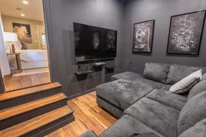 Paramount Paradise: Stylish + Screen Porch! - Image 3