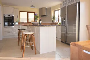 Ceann Scribe - Une maison de cinq chambres à coucher à Dingle Town! - Image 3