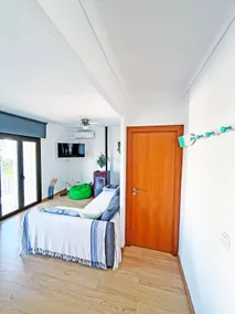 Apartment with a large terrace - Image 4
