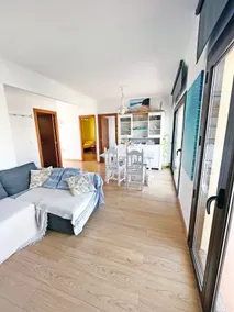 Apartment with a large terrace - Image 3