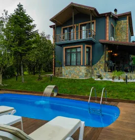 Isolated Villa with Heated Pool on Sapanca Lake - Image 4