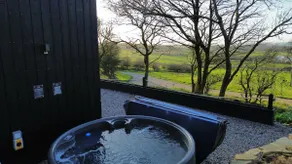 Luxury Cabin with Hot Tub & Spa Facilities - Image 3