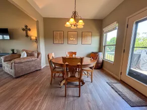 Spacious Capitol Retreat | Family + Business Ready - Image 4