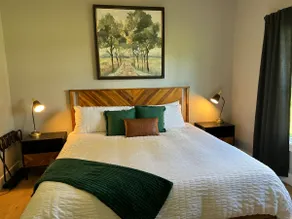 NEW*Bourbon Country Hideaway~6 miles to Bardstown - Image 3