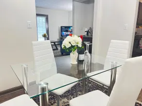 Entire cozy 2-bedroom Guest house in Atlanta - Image 3