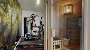 Villa 75 m², swimming pool, jacuzzi, private gym - Image 4