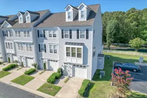 Luxury Coastal Townhouse with Pool & Game Room - Image 2