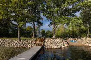 NEW 6 Bed Cabin | Sauna, Hot Tub, 40 Acres & Beach - Image 5