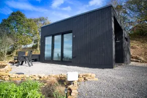 Luxury Cabin with Hot Tub & Spa Facilities - Image 2
