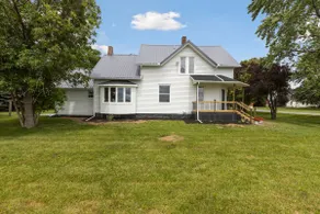Modern Farmhouse near Frankenmuth - Image 2