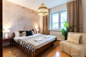 Warsaw Concierge Saxon Apartment - Image 3