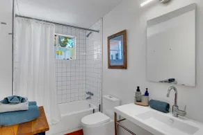 Blenman-Elm Desert Gem 3 bed-2 bath close to UofA - Image 3