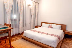 Ground Floor 2BHK Retreat | Garden View & Parking - Image 4