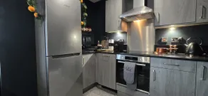 Stylish Dockside Apartment | Sleeps 8 - Image 5