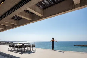 Coastal Villa Defined by Detail & Sleek Simplicity by etouri - Image 3