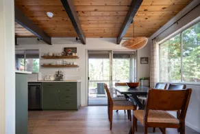 The Robin | Design Cabin, Hot Tub, Game Room, Lake - Image 2