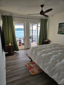 Lagoon house master bedroom - Image 5