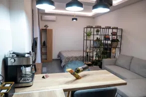 Ina's Crib - Image 2