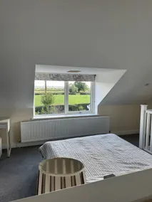 Open plan Studio Apartment - Image 2