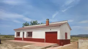 Natural getaway on the banks of the Alberche River - Image 2