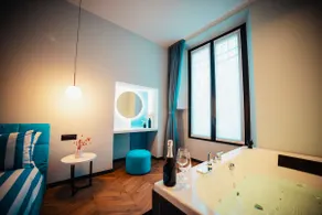 Penelope’s Suite&Spa with private parking - Image 3