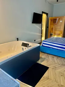 Penelope’s Suite&Spa with private parking - Image 5