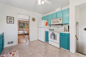 Pet-friendly house with fenced yard near Mtns - Image 5