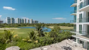 Penthouse Suite with Terrace / wifi, pool & gym - Image 4