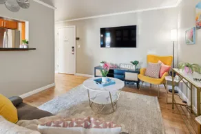 Vibrant 2bd- Stroll SEA Space Needle - Image 5