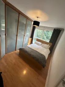 Charming Flat in North London - Image 5