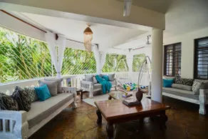 Unique 2 Bedroom 10-min walk to Beach - Image 2