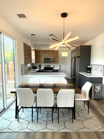 Central ATX! 16+, HotTub! Beds!, BBQ - Image 4