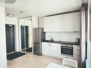 Studio with large balcony - Image 4