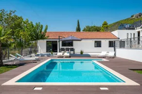 Villa Florinda with Pool and Prime Location near Split - Image 5