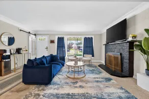 Spacious STL Retreat • Near Airport & Attractions - Image 4