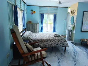 Spacious studio with Private garden & gazebo - Image 2