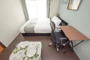 Hotel Lapis Shibuya, apartment with queen bed and futon - Image 2